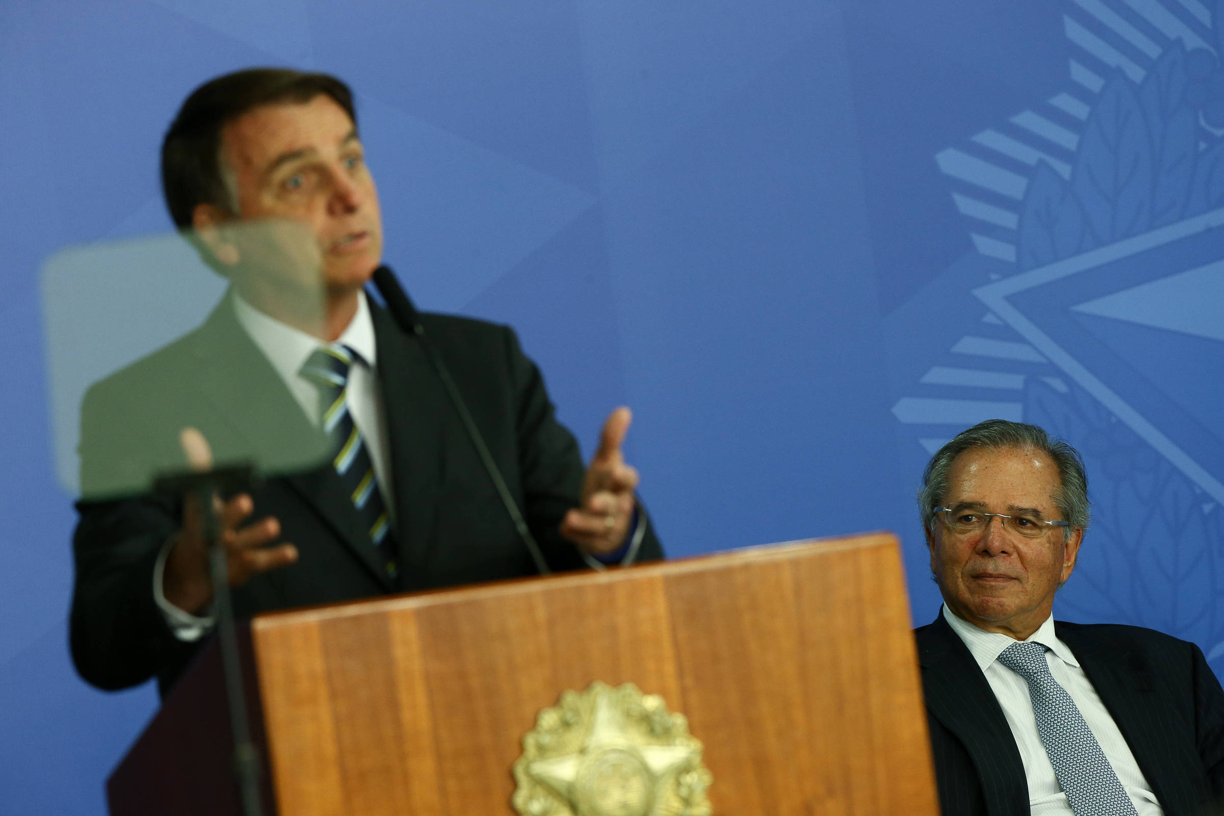 bolsonaro dia assinatura da mp