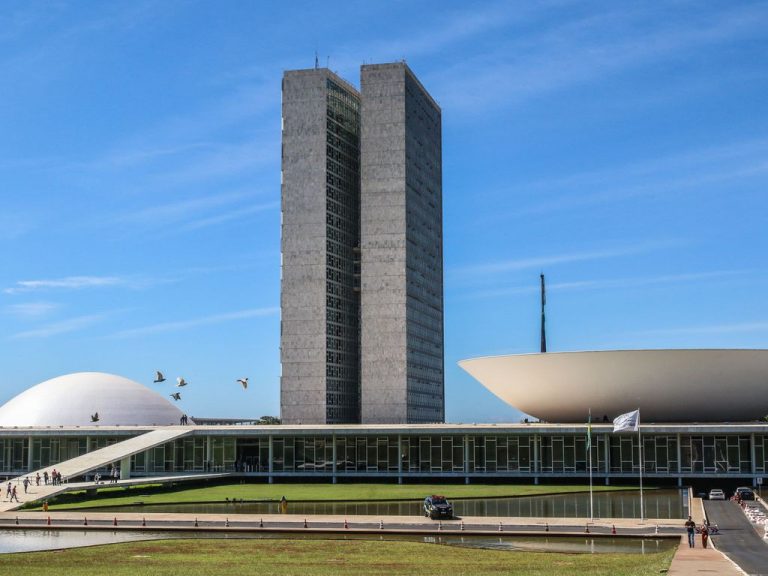camara dos deputados promove mudancas na direcao com novos nomeados para cargos estrategicos