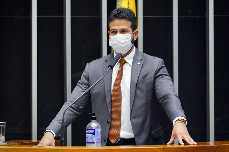 gil cutrim deputado